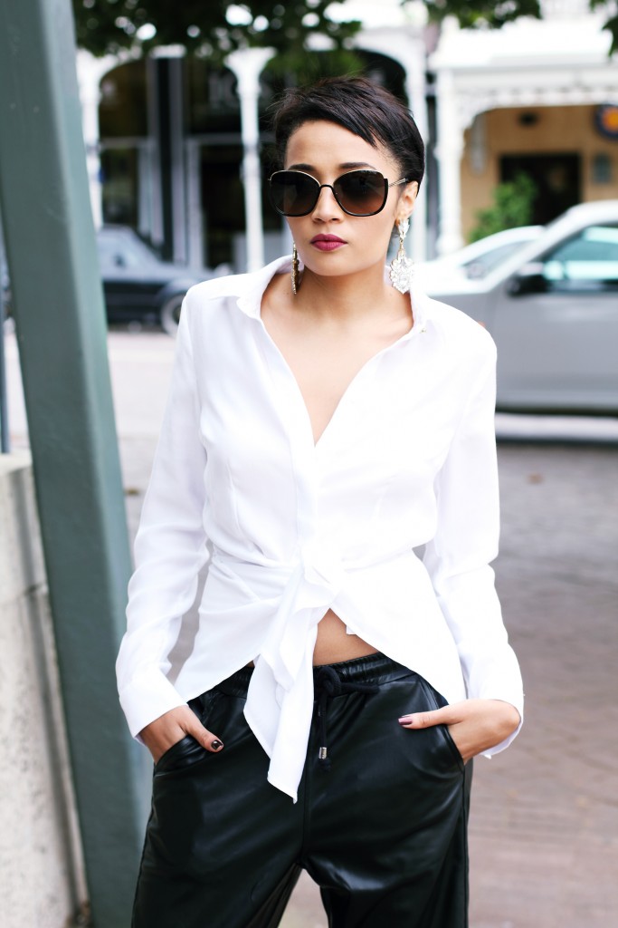 Fashion blogger wears leather jogger 12