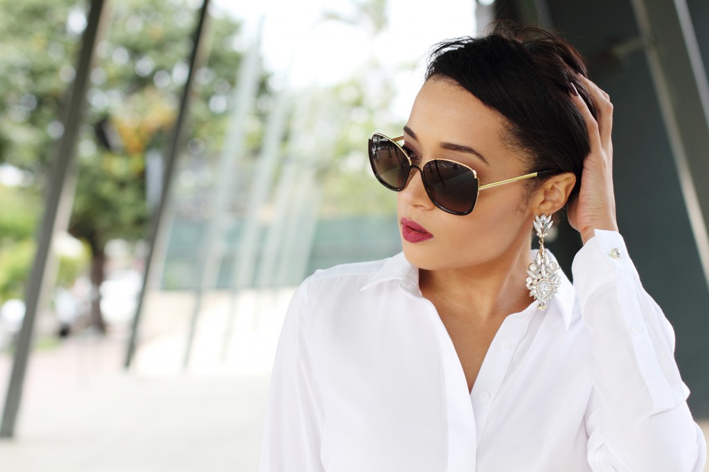 Fashion blogger wears leather jogger 21