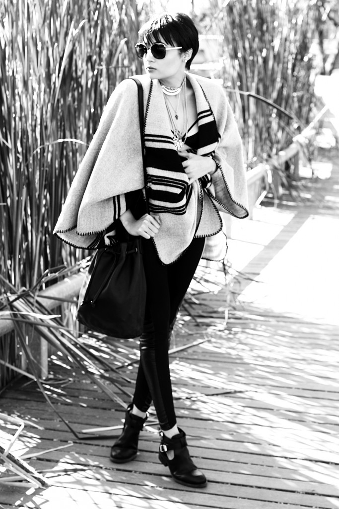 How to wear the blanket cape 7