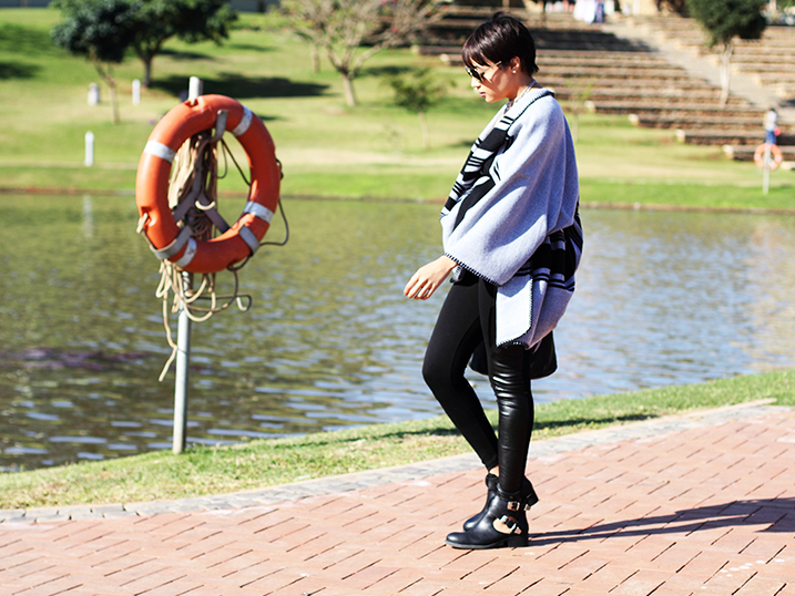 Blanket Cape {#SuperbMe OOTD}