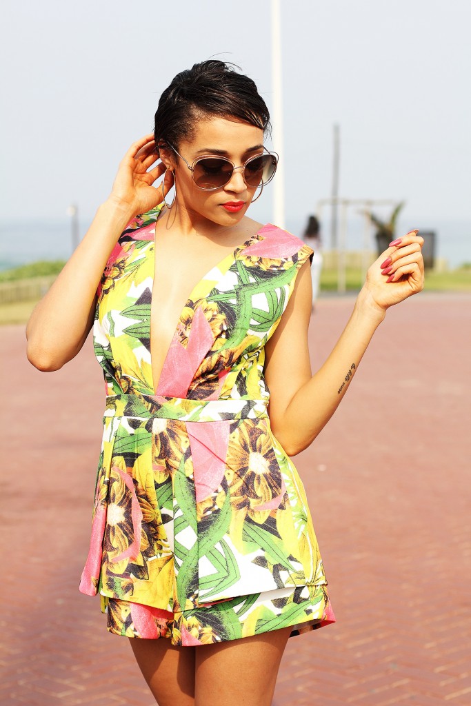 Printed playsuit fashion blogger look 13